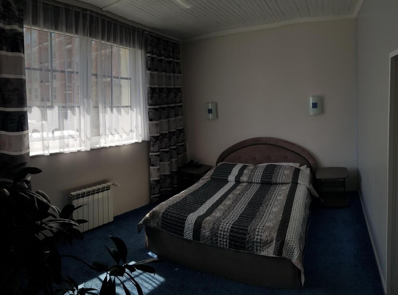 Hotel Alicja Лодз Екстериор снимка